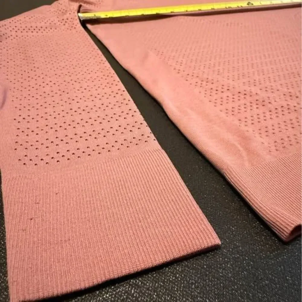 Lululemon Swiftly Tech Long-Sleeve Shirt in Mauve